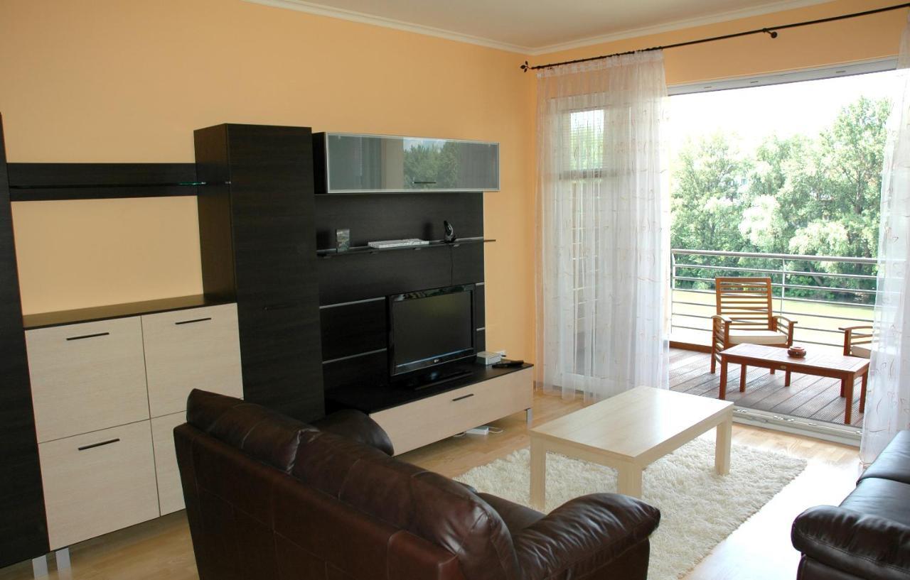 גיור Dunalux Apartman מראה חיצוני תמונה