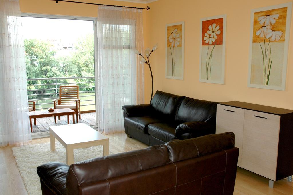 גיור Dunalux Apartman מראה חיצוני תמונה